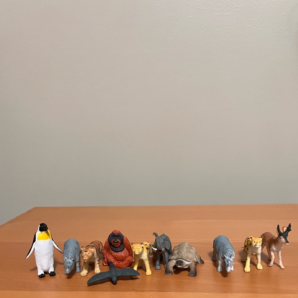 Lot of plastic animal Figurines -11 total